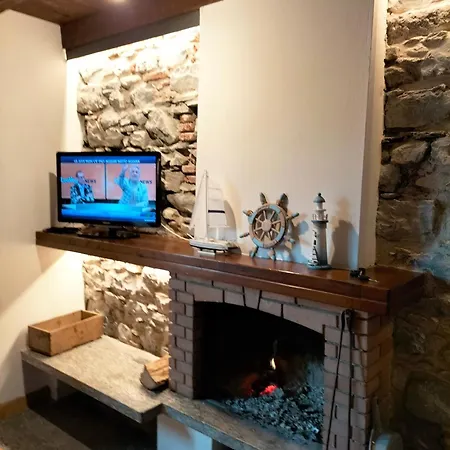La Casa Sul Fiume * Nesso