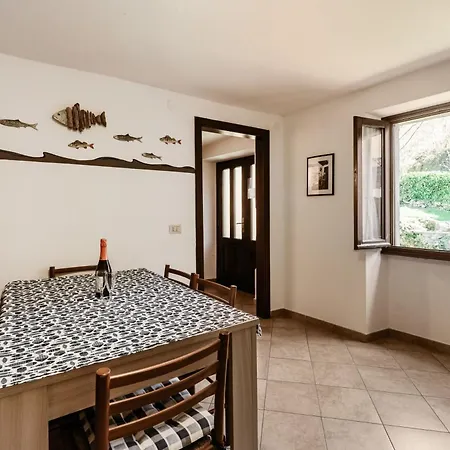La Casa Sul Fiume * Nesso