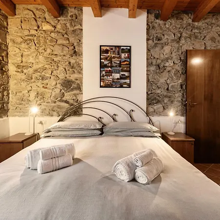 La Casa Sul Fiume Apartment