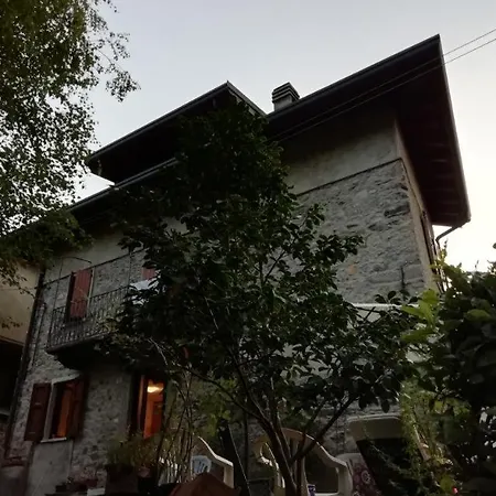 La Casa Sul Fiume Daire *